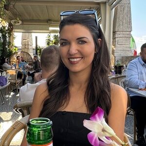 Meet your Posher, Jennifer